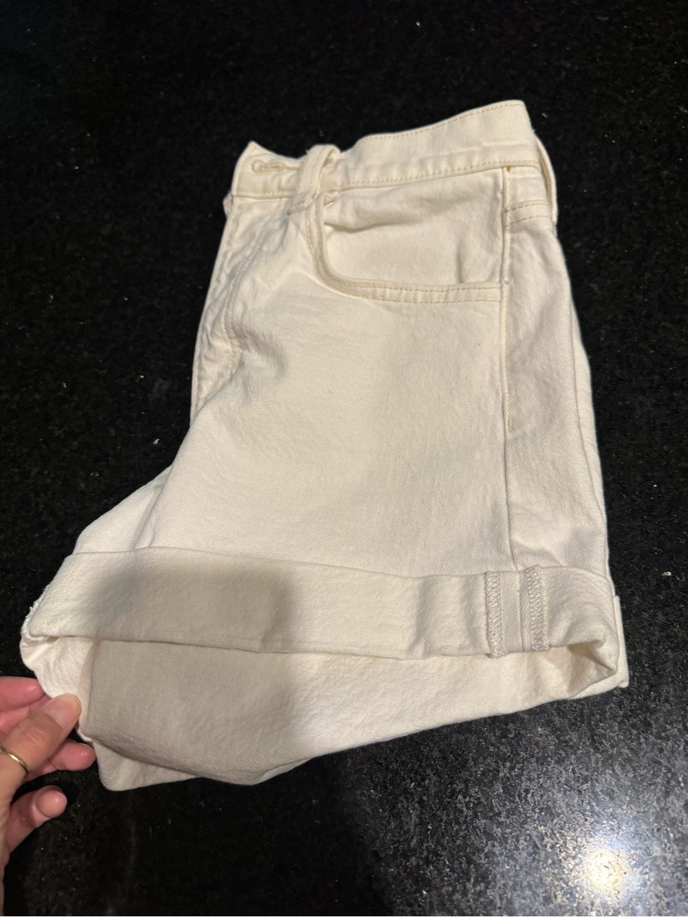 THE ALEX
HIGH RISE SHORT // VINTAGE STRETCH /
ROLLED HEM - Picture 5 of 12